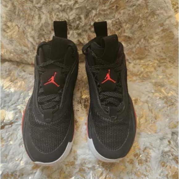 Air Jordan 36 Black/Red/White Basketball Shoes Size 4Y - Picture 4 of 5